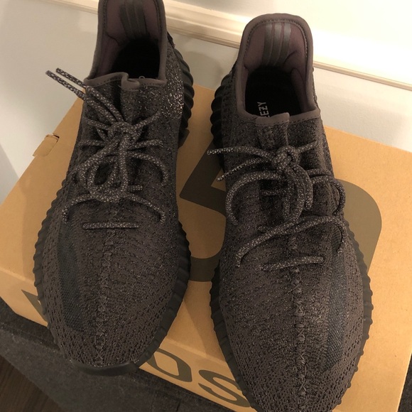 Yeezy 350 V2 Black Reflective - Picture 1 of 8